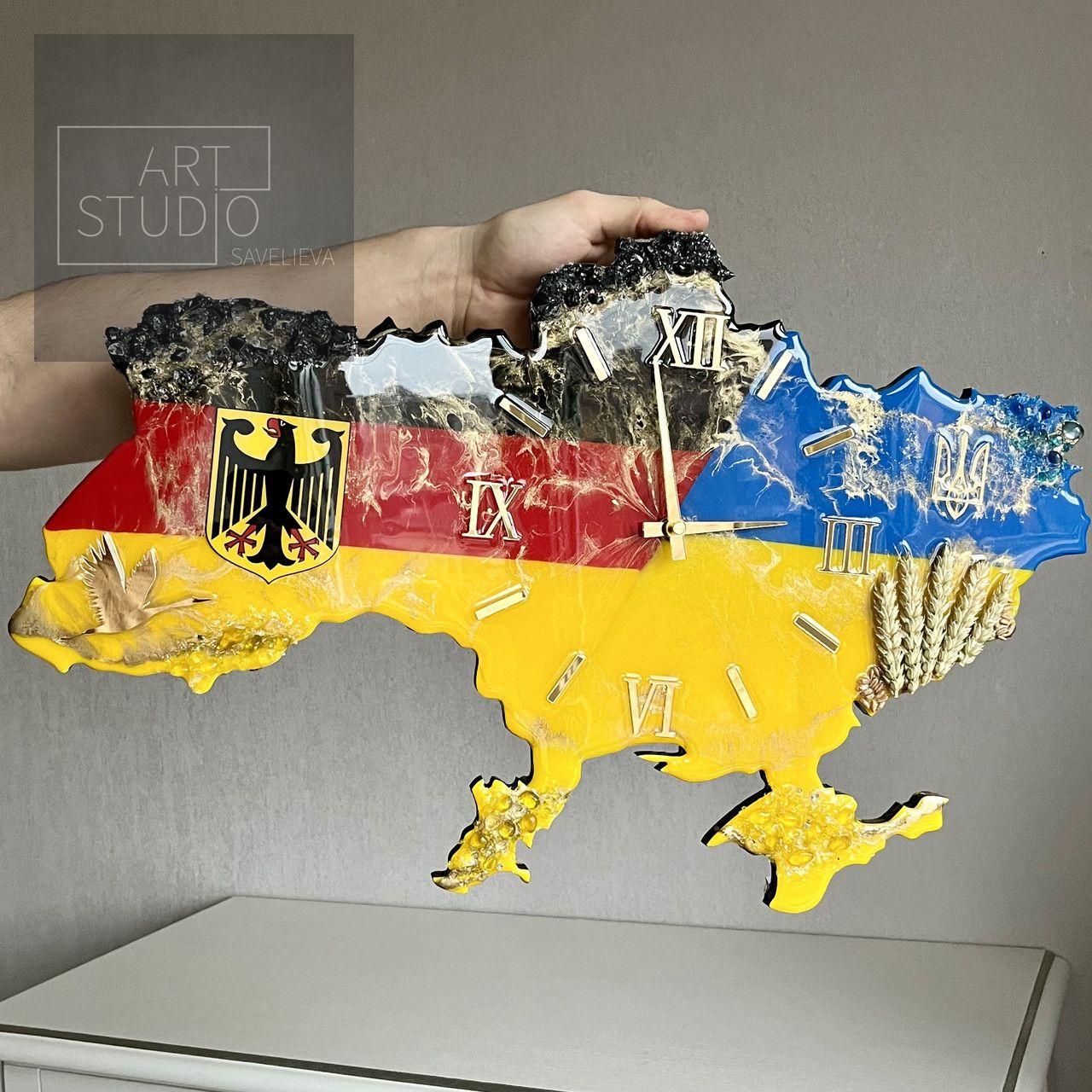 Годинник настінний з епоксидної смоли "Карта України з Німеччиною" 40х25 см
