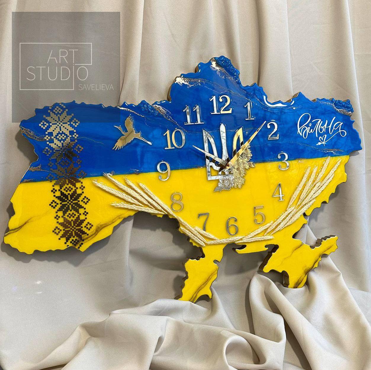 Годинник настінний з епоксидної смоли "Карта України" 40х27 см