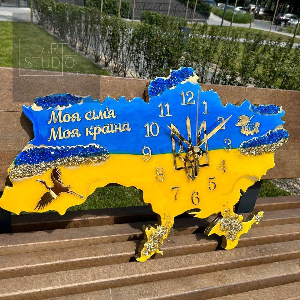 Годинник настінний з епоксидної смоли "Карта України" 40х25 см