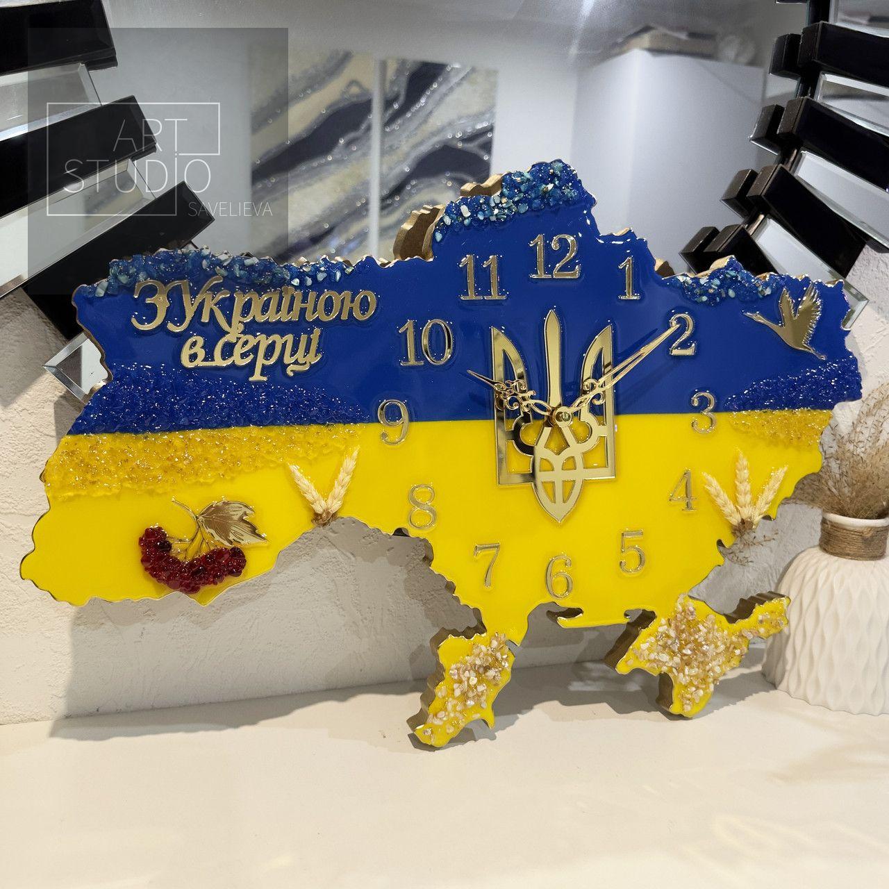 Годинник настінний з епоксидної смоли "Карта України" 40х27 см