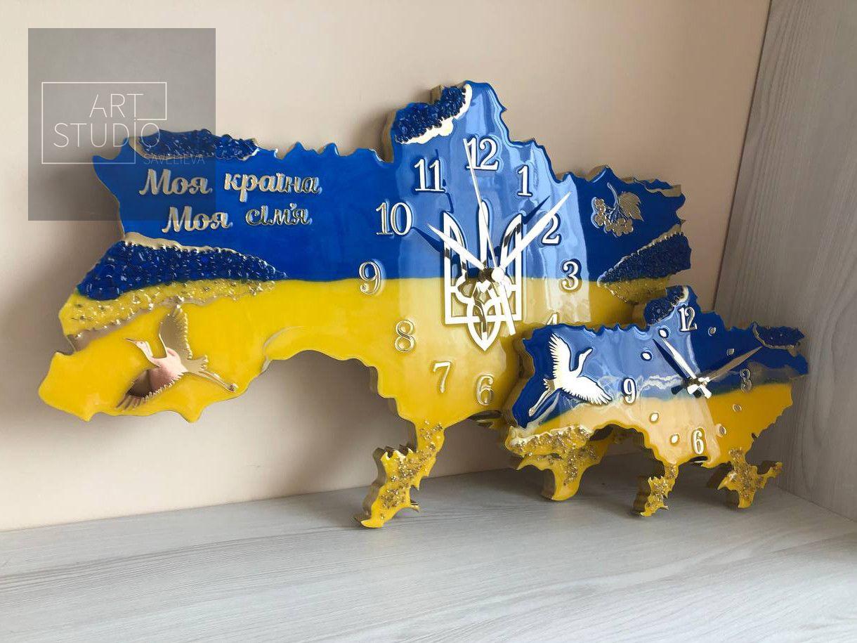 Годинник настінний з епоксидної смоли "Карта України" 40х25 см