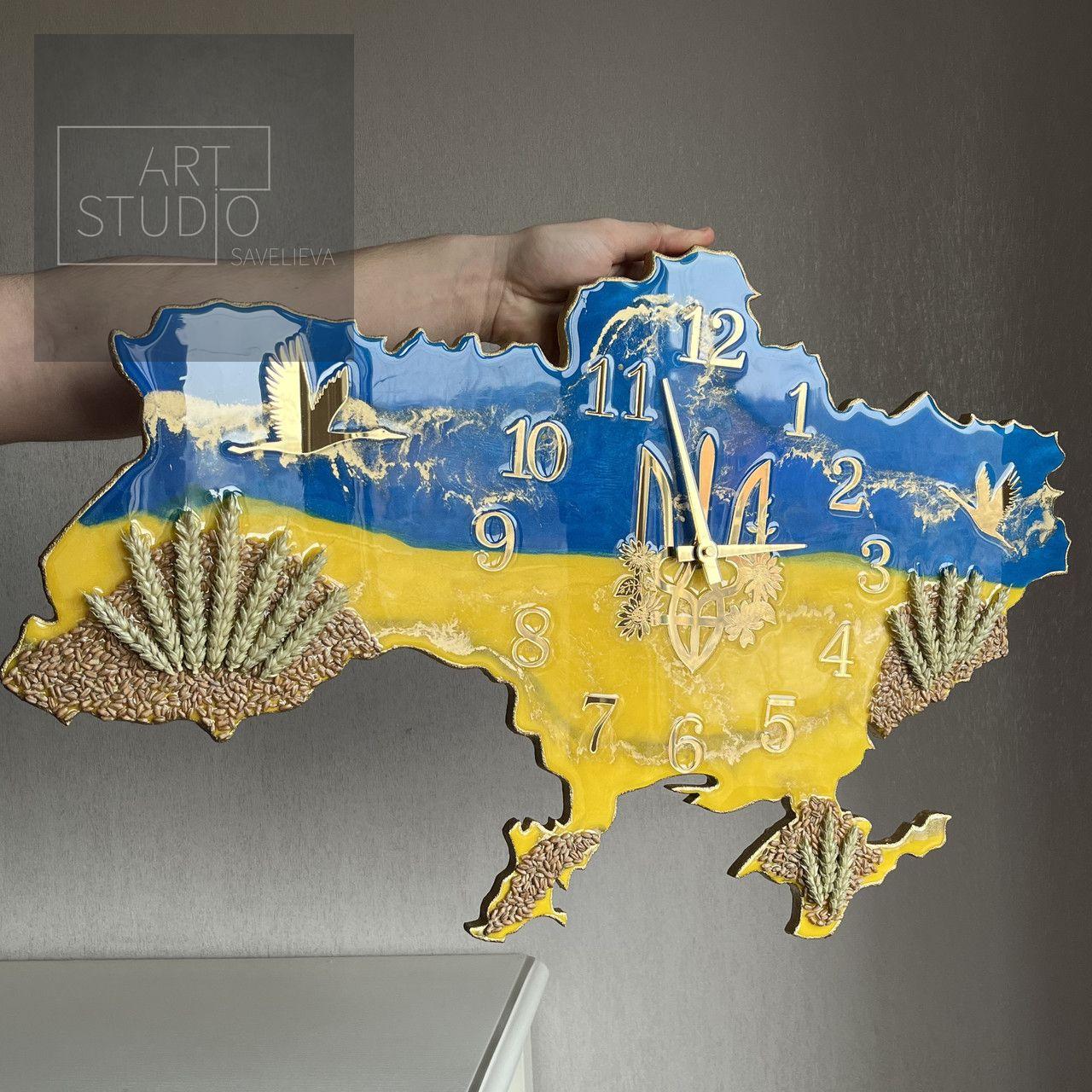 Годинник настінний з епоксидної смоли "Карта України" 40х25 см