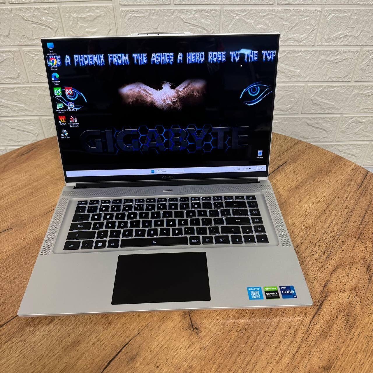 Б/в Ігровий ноутбук Gigabyte Aero 16 XE4 16" 3840x2400 O| i7-12700H| 16GB RAM| 1000GB SSD| RTX 3070 Ti 8GB