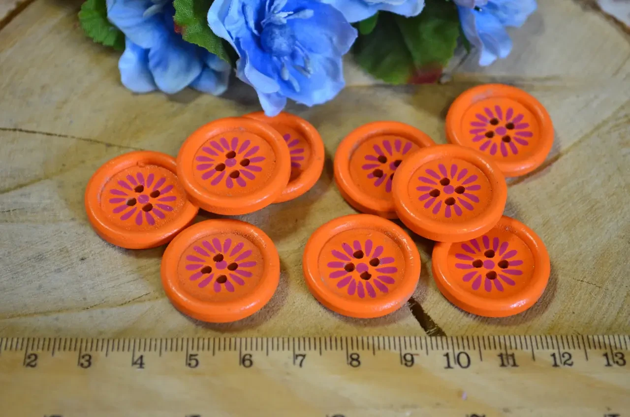 Ґудзик дерев'яний жовтогарячий 2.25 см (1 шт.), фото 1