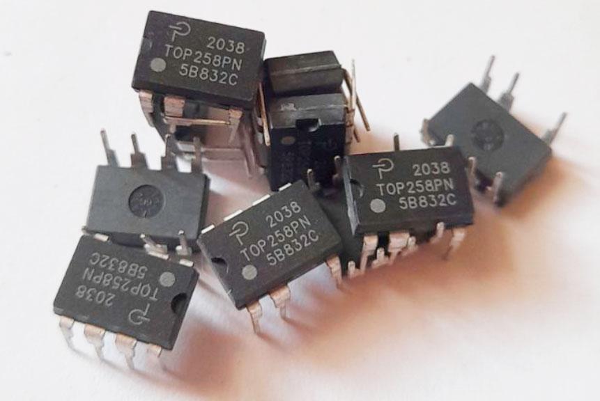 TOP258PN AC-DC контролер живлення DIP7, фото 1
