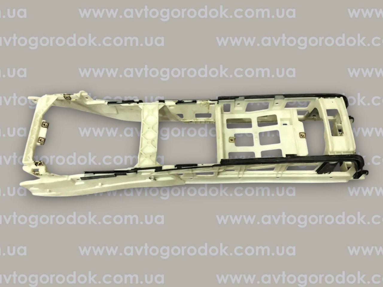 Тунель центральний Audi A6 C6