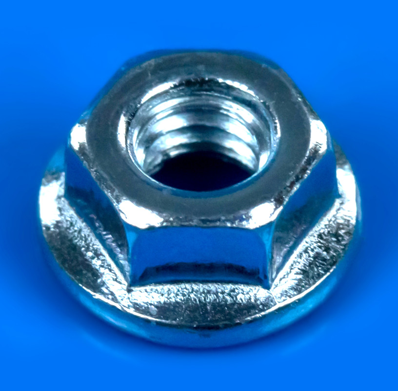 Гайка М4 оцинкована з фланцем DIN 6923, фото 1