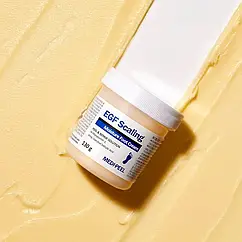 Пом’якшувальний відлущуючий крем для ніг Medipeel EGF Scaling Moisture Foot Cream,130g
