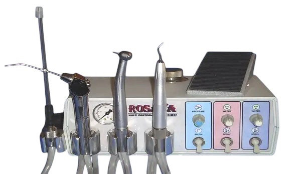 Rosava 4 — турбінна стоматологічна приставка з автономною подачею води, 2 виходи М4