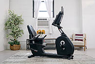 Вертикальний чи горизонтальний велотренажер: різниця характеристик, переваги, недоліки