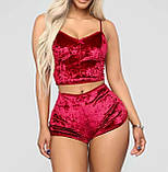 Жіноча велюрова піжама – комфортний та стильний комплект для дому і сну, топ з шортами, ідеальний подарунок на будь-який випадок, фото 2