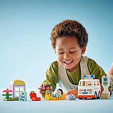 Конструктор LEGO DUPLO Швидка допомога та водій 19 деталей (10447), фото 9