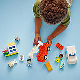 Конструктор LEGO DUPLO Швидка допомога та водій 19 деталей (10447), фото 10