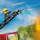 Конструктор LEGO City Пожежна машина зі сходами 82 деталі (60463), фото 6