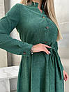 Жіноча вельветова зелена сукня міді з поясом на гудзиках, фото 3