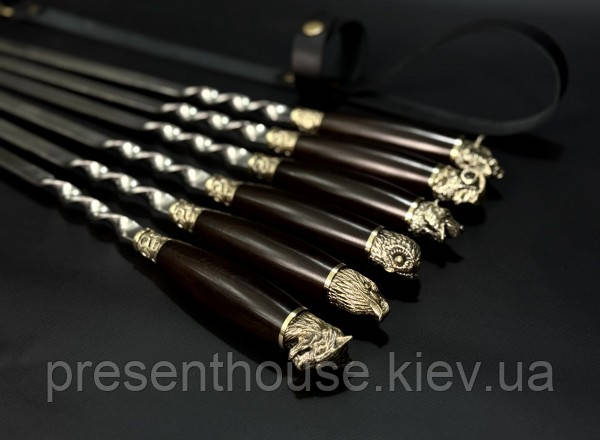 Набір шампурів ручної роботи на подарунок  "Дикі звірі Граб" у сагайдаку, фото 1