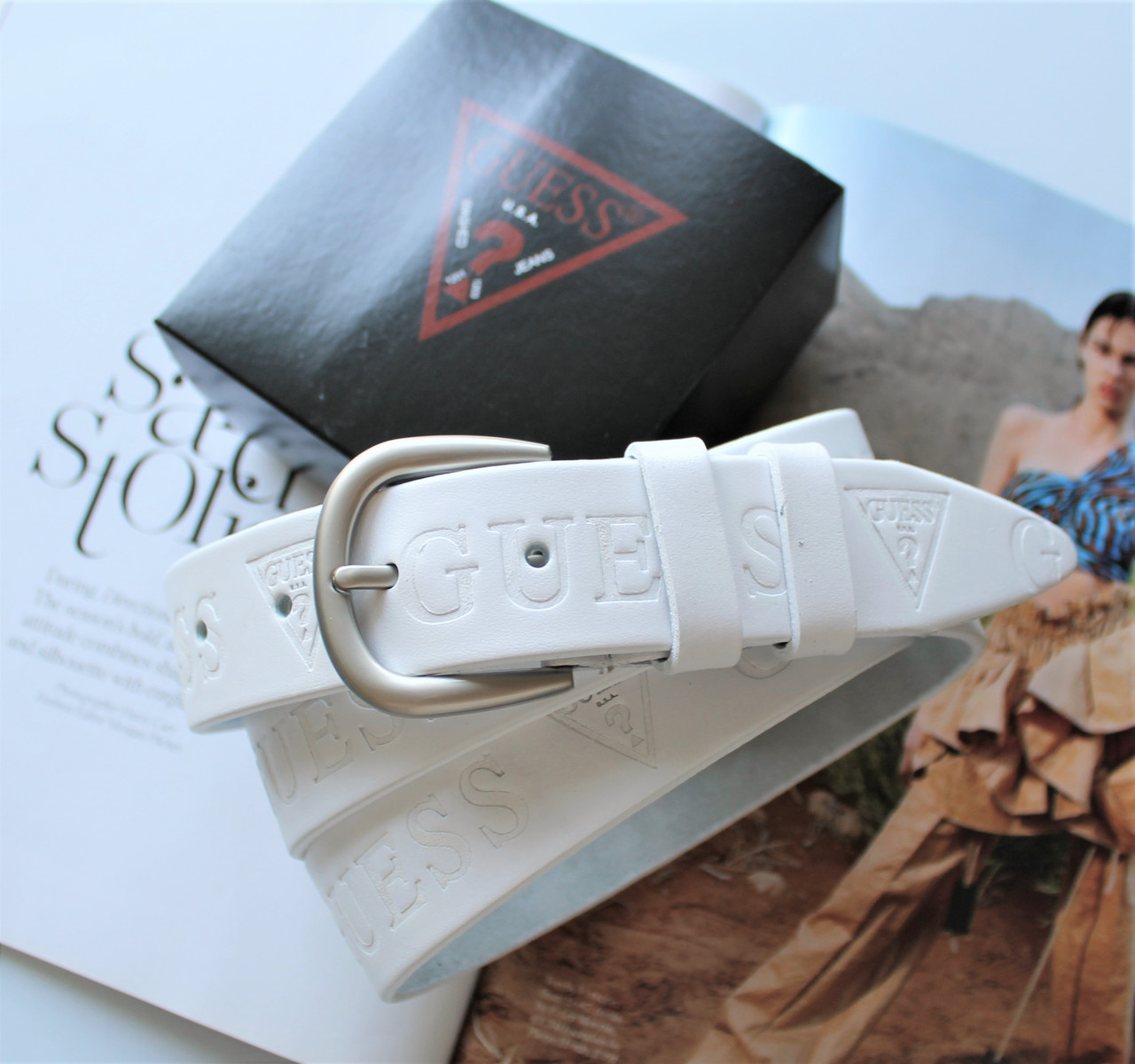 Жіночий шкіряний ремінь Guess білий, фото 1