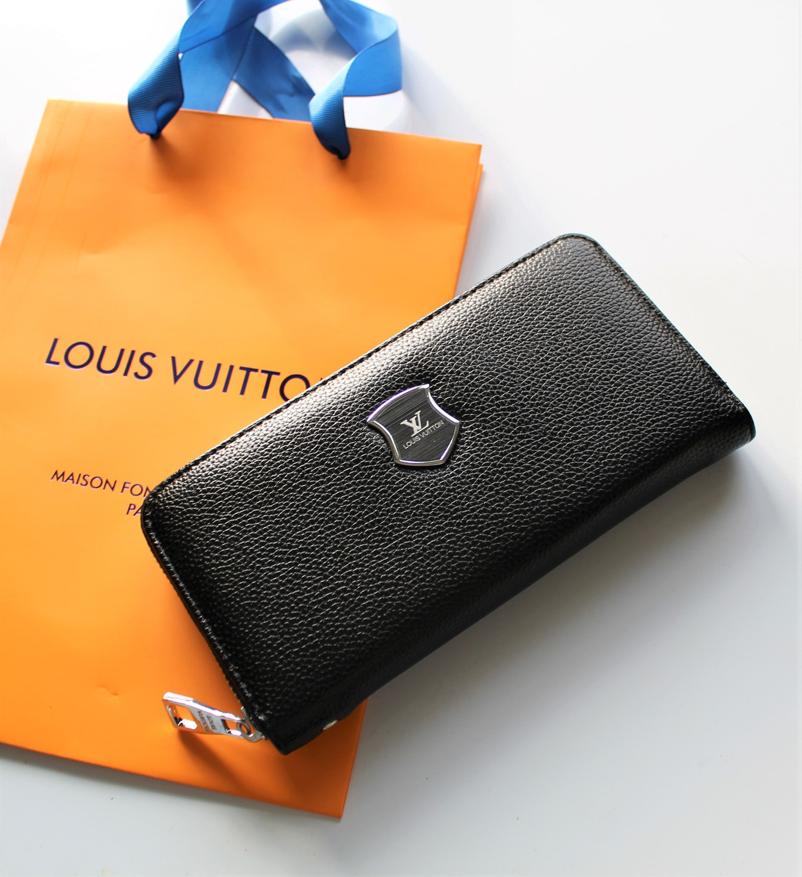 Жіночий гаманець Louis Vuitton чорний