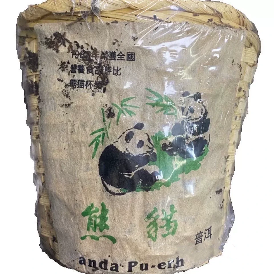 Шу Пуер Old Ripe Tea Panda 1988 року, витриманий юньнанський пуер, 500 г, у бамбуковому кошику