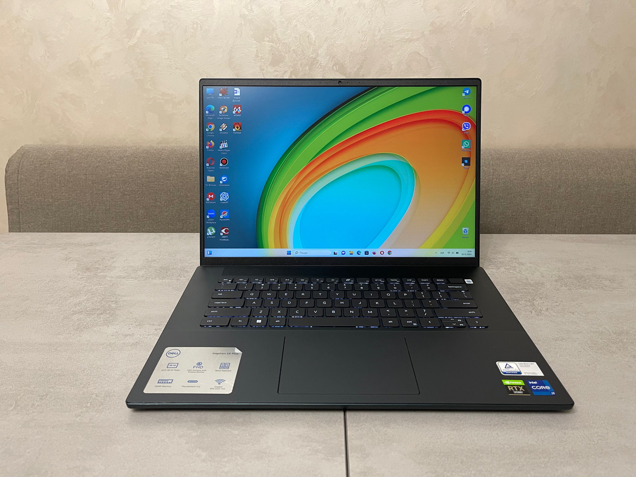 Ігровий ноутбук Dell Inspiron 16 Plus 7620, 16" 4K IPS, i7-12700H, 32GB, 1TB SSD, RTX3060 6GB
