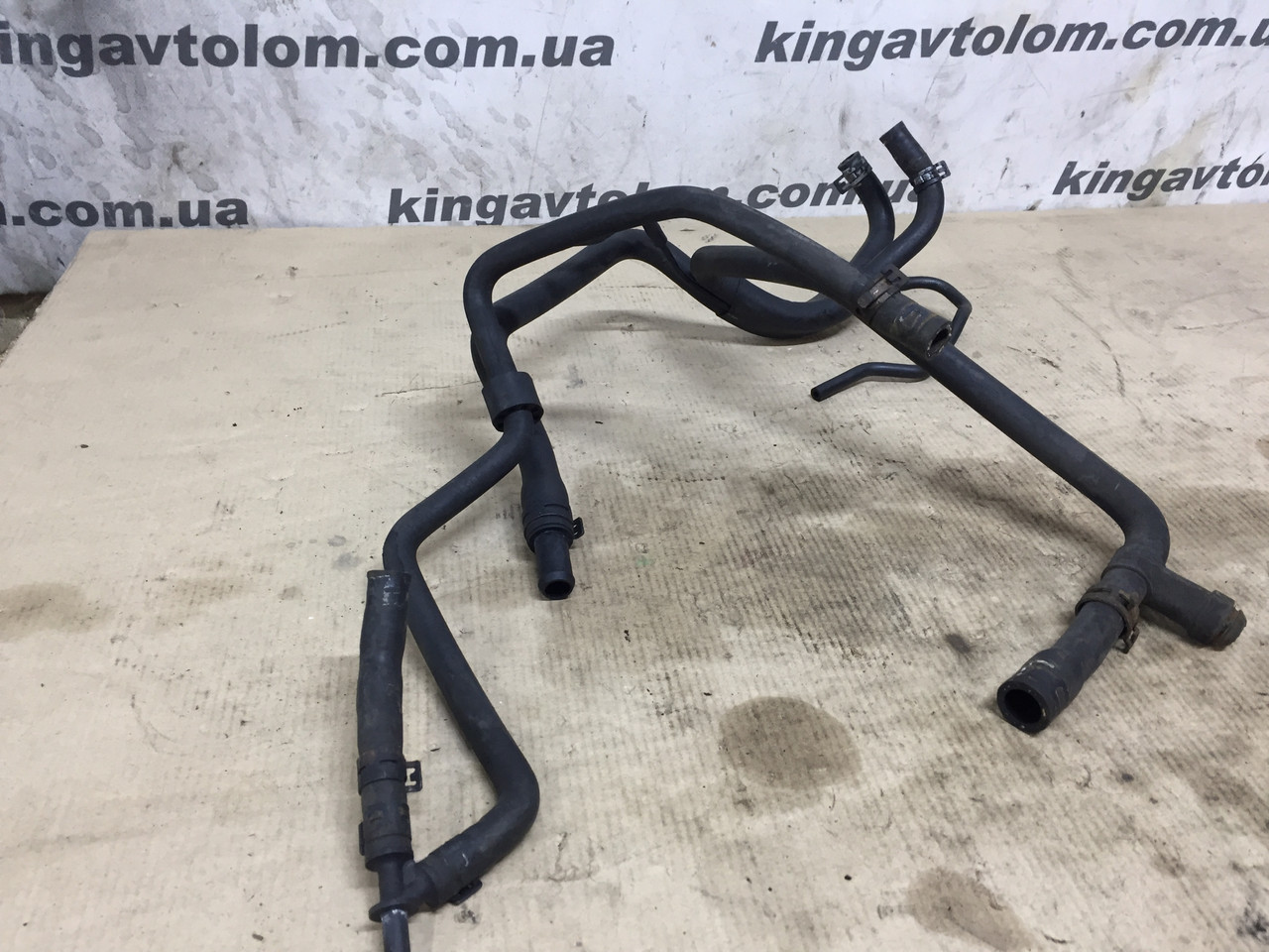 Патрубок охолодження Audi Q7 4L 7L8122096D, фото 1