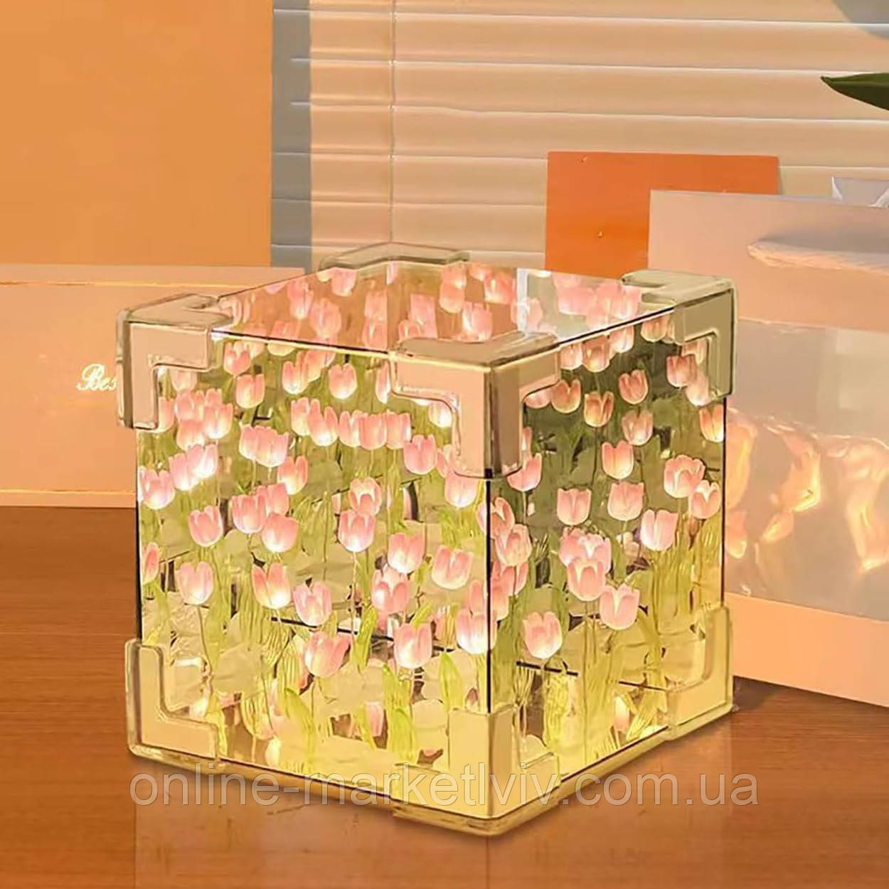 Нічник Нескінченні тюльпани (10×10см, 20 тюльпанів) / Подарунок дівчині / Світильник Зроби сам