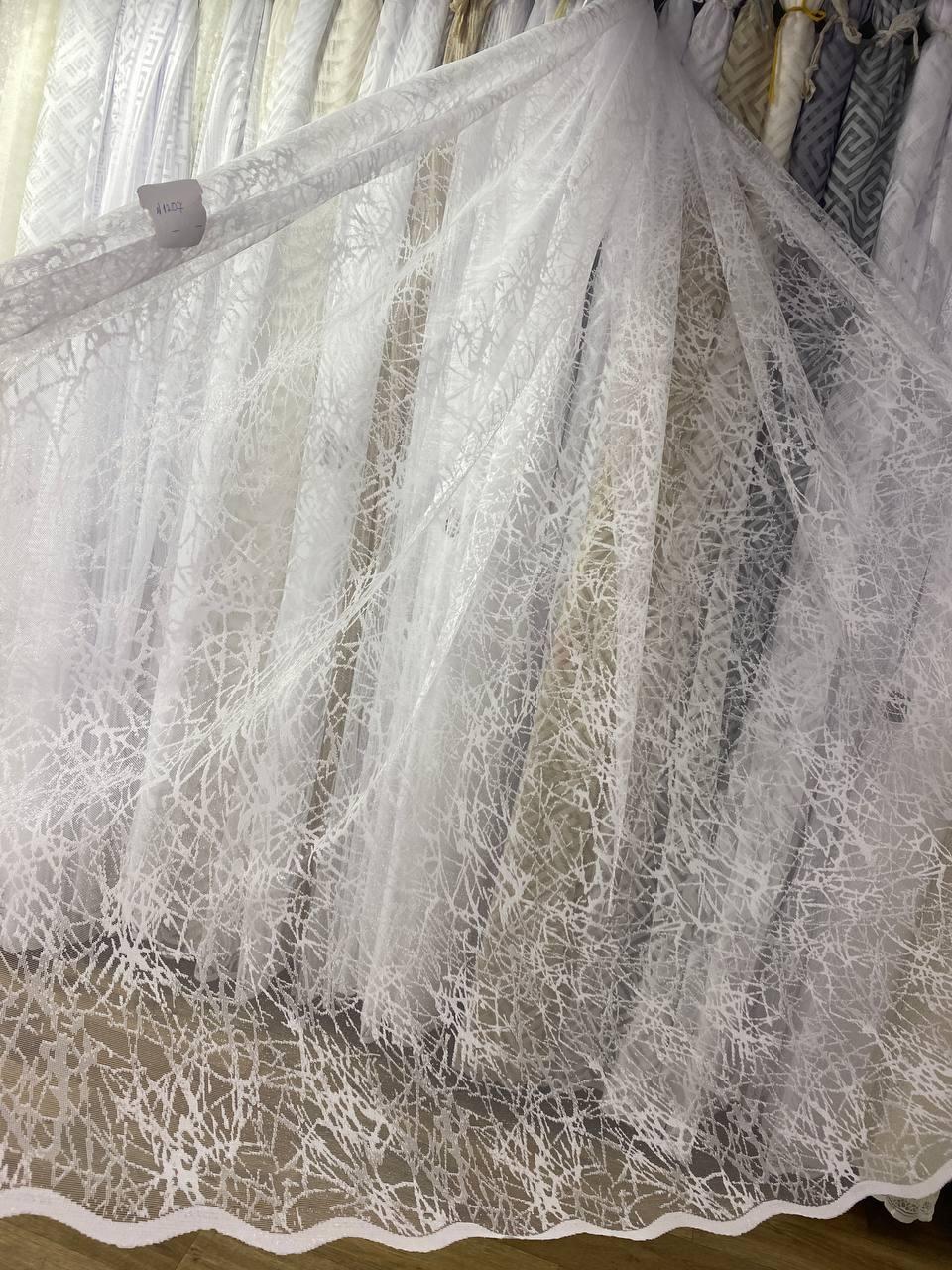 Тюль жакардд на метраж 2,8 м різні кольори - білий з сірим