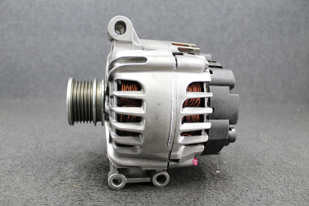 Генератор Peugeot 308, 207 1.4 1.6 бензин, фото 1