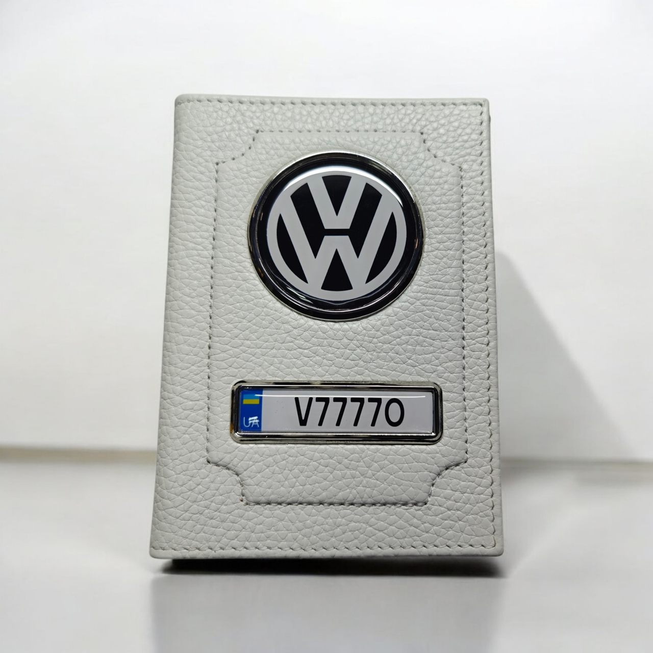 Обкладинка для автодокументів Volkswagen з номером