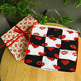 Подарунковий оригінальний набір шкарпеток для чоловіків шкарпетки з поцілунками 12 пар у коробці на день Br BAR, фото 2