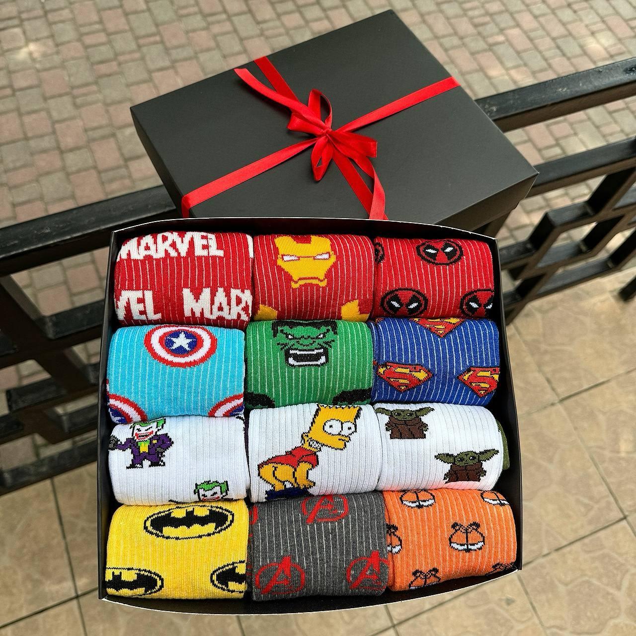 Бокс шкарпеток чоловічих високих весна-осінь різнокольорових з яскравим принтом Marvel 40-45 12 пар у Br BAR, фото 1