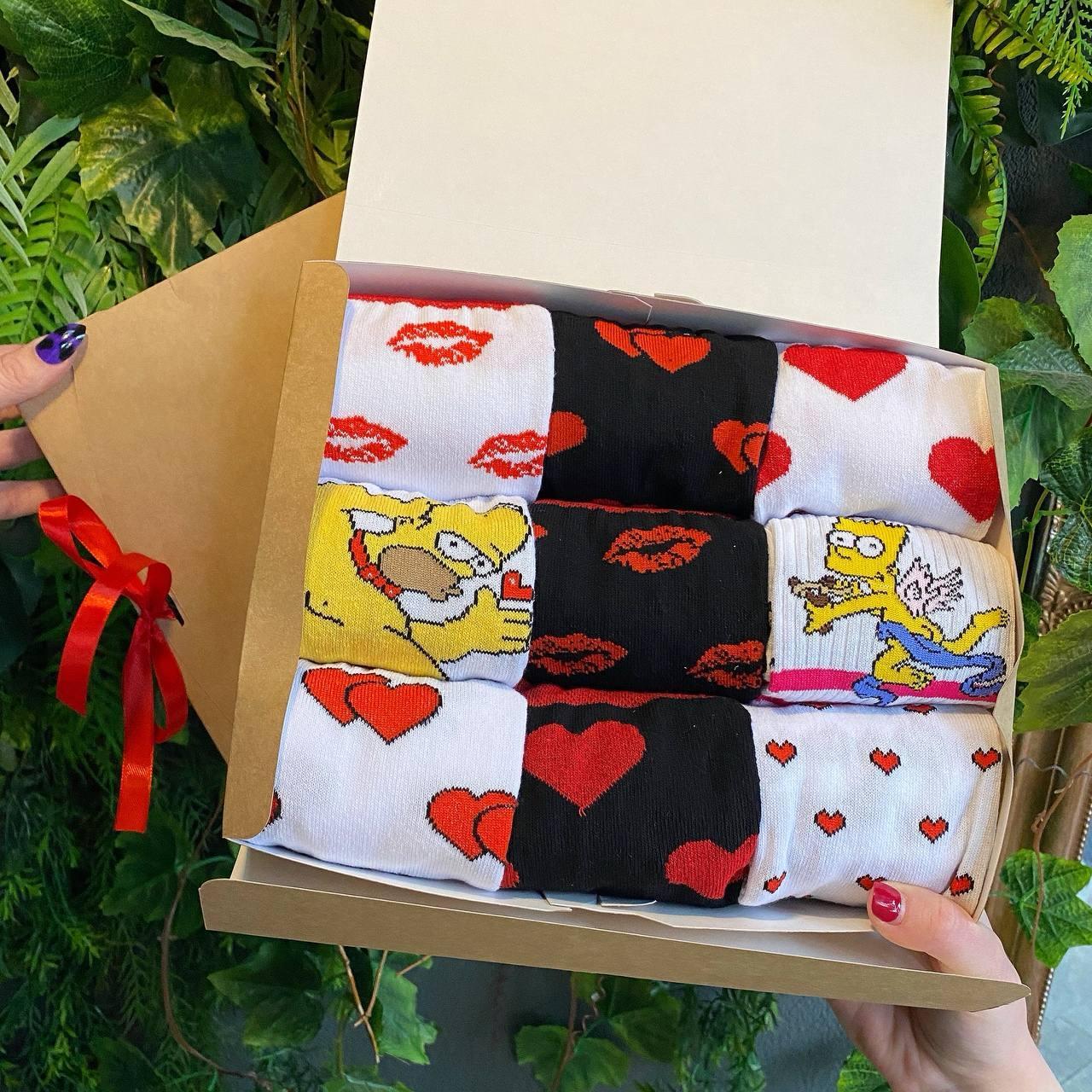 Подарунковий комплект шкарпеток чоловічих на 9 пар 40-45 р різнобарвні на 14 лютого якісні та молодіжні Br BAR, фото 1