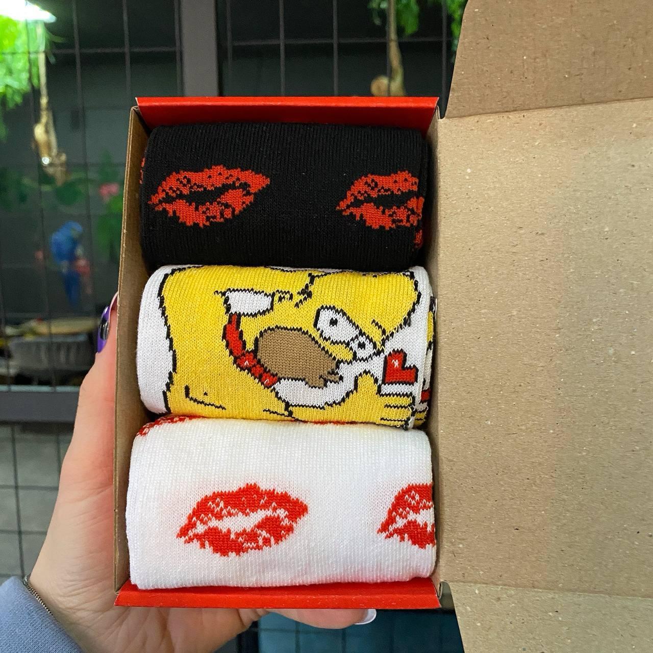 Подарунковий бокс шкарпеток хлопцям на 3 пари 40-45 р кольорові, демісезонні, якісні та оригінальні, високі Br BAR, фото 1