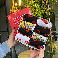 Подарунковий бокс шкарпеток чоловічих високих бавовняних весна-осінь з оригінальним барвистим принтом 40-45 8 пар Br BAR