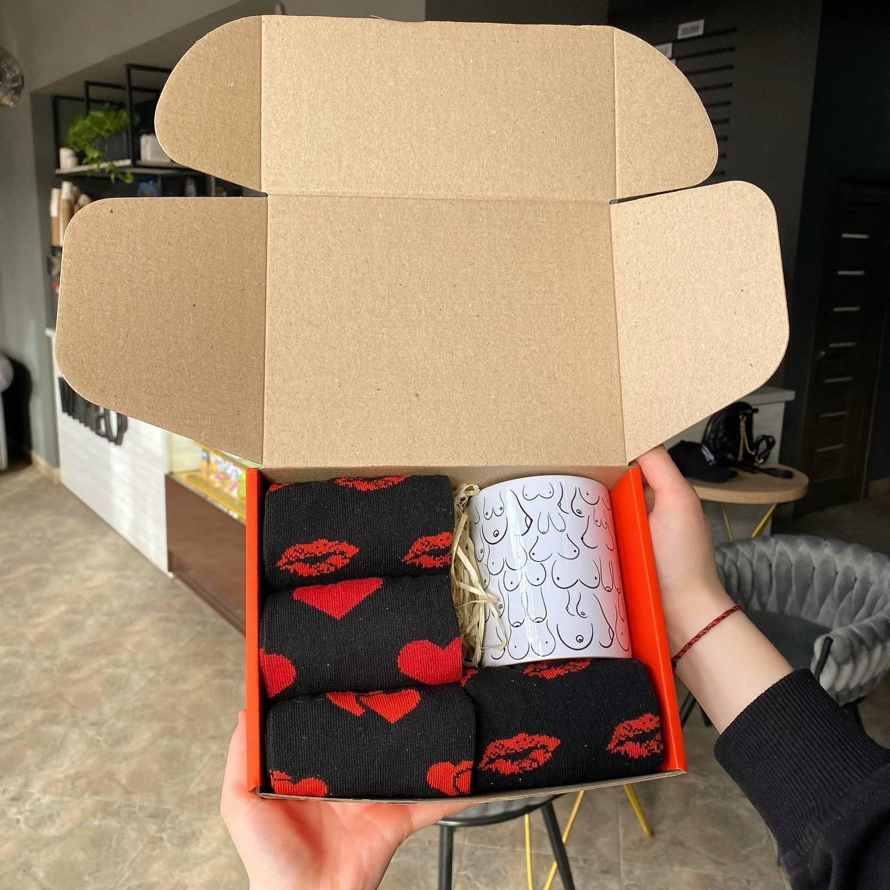 Чоловічий бокс керамічна чашка 330 мл і довгі демісезонні шкарпетки 8 пар 40-45 на оригінальний подарунок Br BAR, фото 1