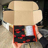 Подарунковий бокс для хлопця зі смішним принтом чашка 330 мл біла та шкарпетки 8 пар 40-45 р трикотажні Br BAR