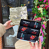 Подарунковий бокс шкарпеток чоловічих довгих демісезонних креативних чорних з яскравими малюнками 40-45 6 Br BAR, фото 4