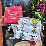 Креативний бокс шкарпеток чоловічих високих білих демісезонних із веселими малюнками 40-45 6 пар у красивій Br BAR, фото 5