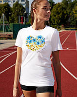 Футболка жіноча біла базова оригінальна прикольна з красивим патріотичним принтом Вірю і Люблю на літо Br BAR