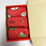 Подарунковий набір чоловічих Новорічних червоних шкарпеток 40-45 на 3 пари в коробці Br BAR, фото 6
