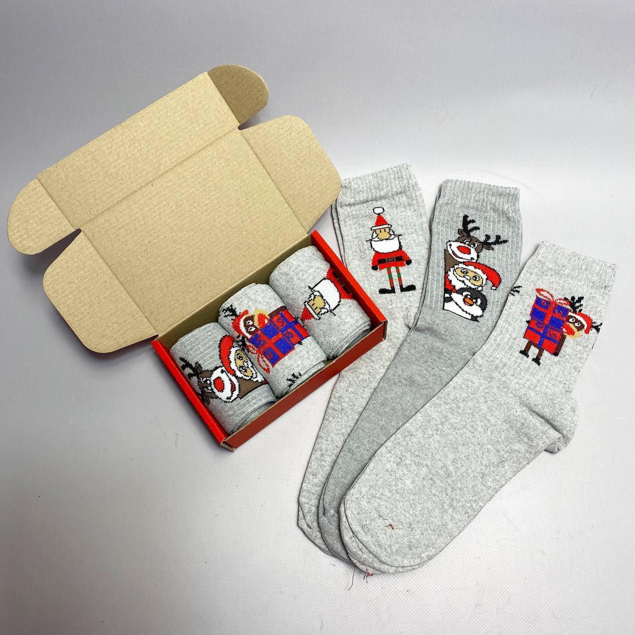 Подарунковий набір чоловічих Новорічних червоних шкарпеток 40-45 на 3 пари в коробці Br BAR, фото 1