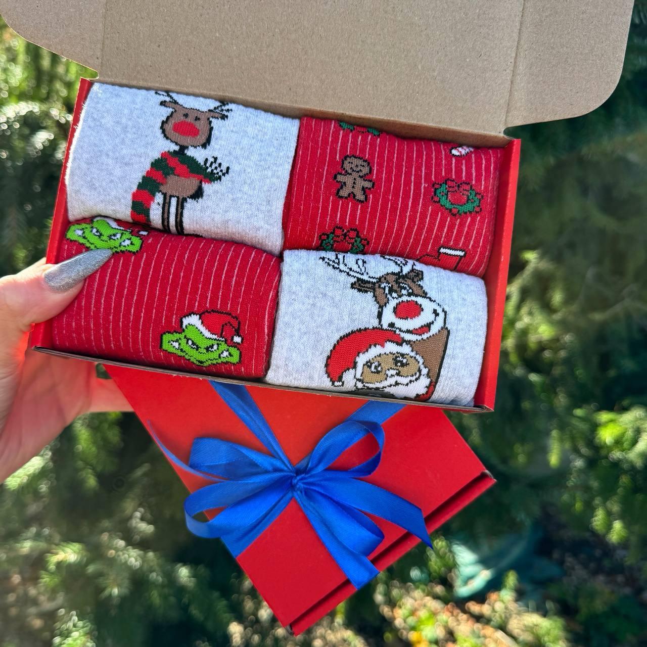 Прикольний бокс чоловічих шкарпеток на 4 пари 40-45 р з новорічним принтом високі трикотажні кольорові стильні Br BAR, фото 1