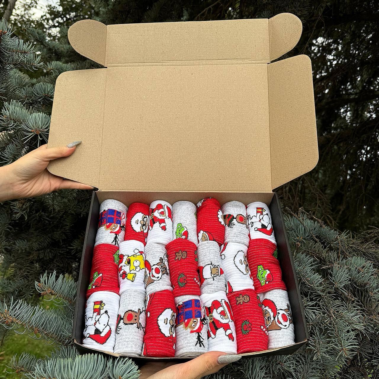 Новорічний бокс чоловічих шкарпеток на 21 пару 40-45 р з принтом бавовняні та оригінальні, креативні довгі Br BAR, фото 1