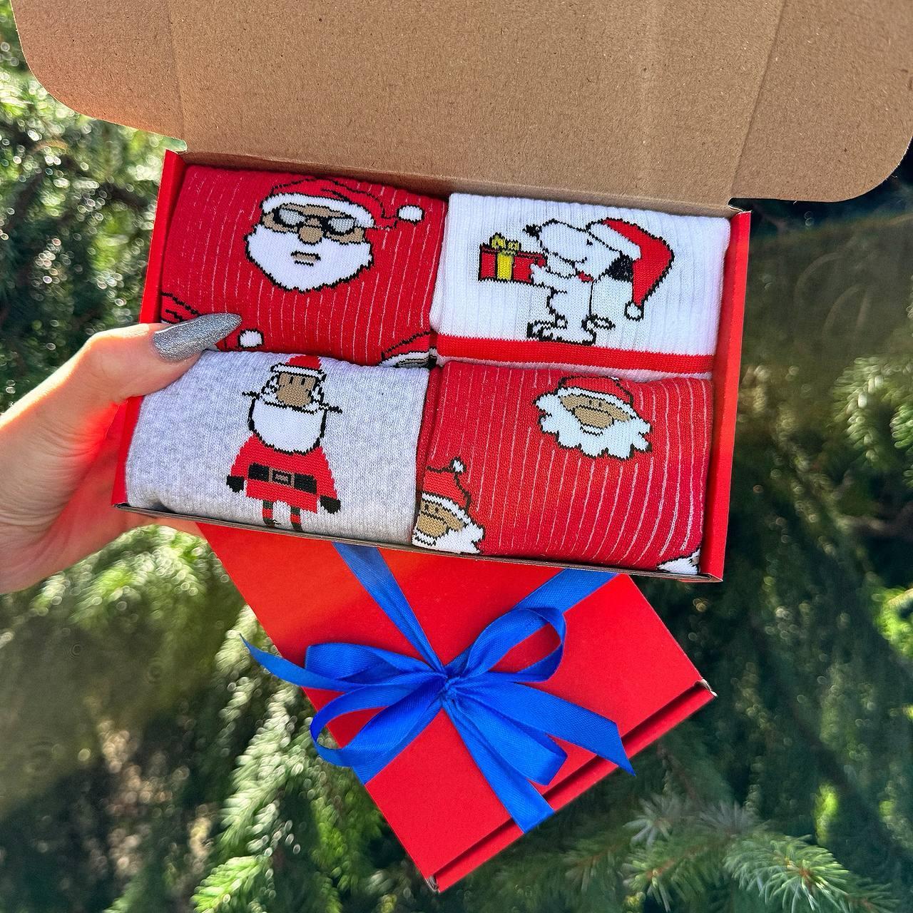 Новорічний набір чоловічих шкарпеток на 4 пари 40-45 р. з оригінальним принтом високі бавовняні кольорові модні Br BAR, фото 1