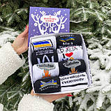 Новорічний подарунковий бокс жіночих високих чорно-білих бавовняних патріотичних шкарпеток 8 пар Br BAR, фото 2