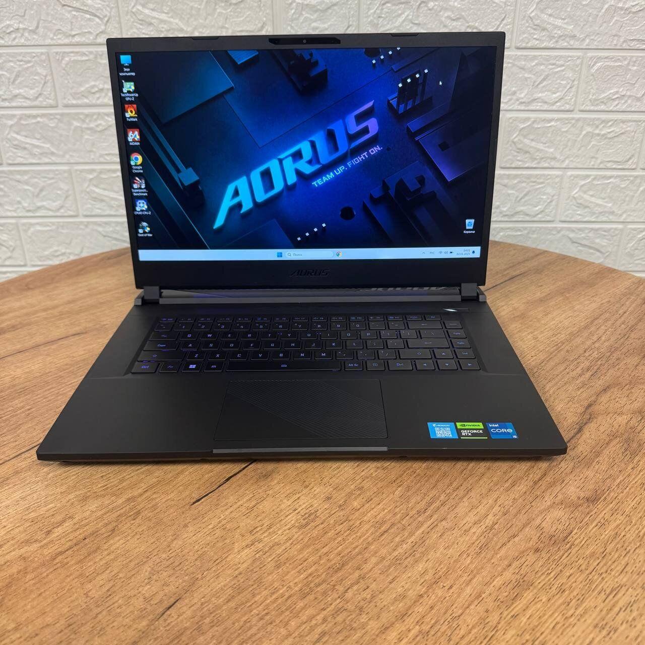Б/в Ігровий ноутбук Gigabyte Aorus 15 X5LF 15.6" 1920x1080| i5-13500H| 16GB RAM| 512GB SSD| RTX 4050 6GB
