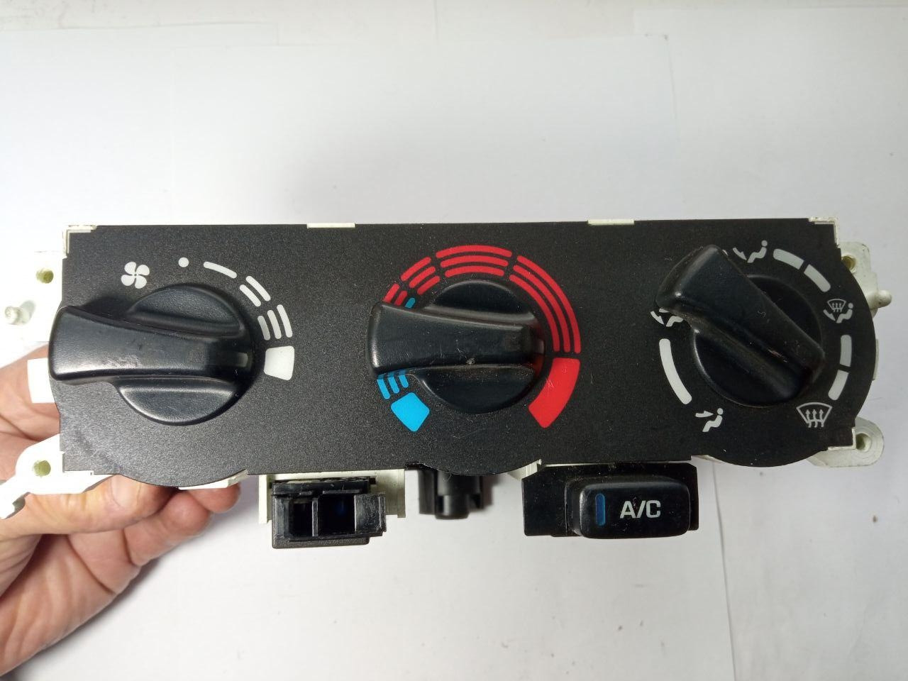 Блок керування печки Nissan Primera 70402 30732 / 7040230732, фото 1