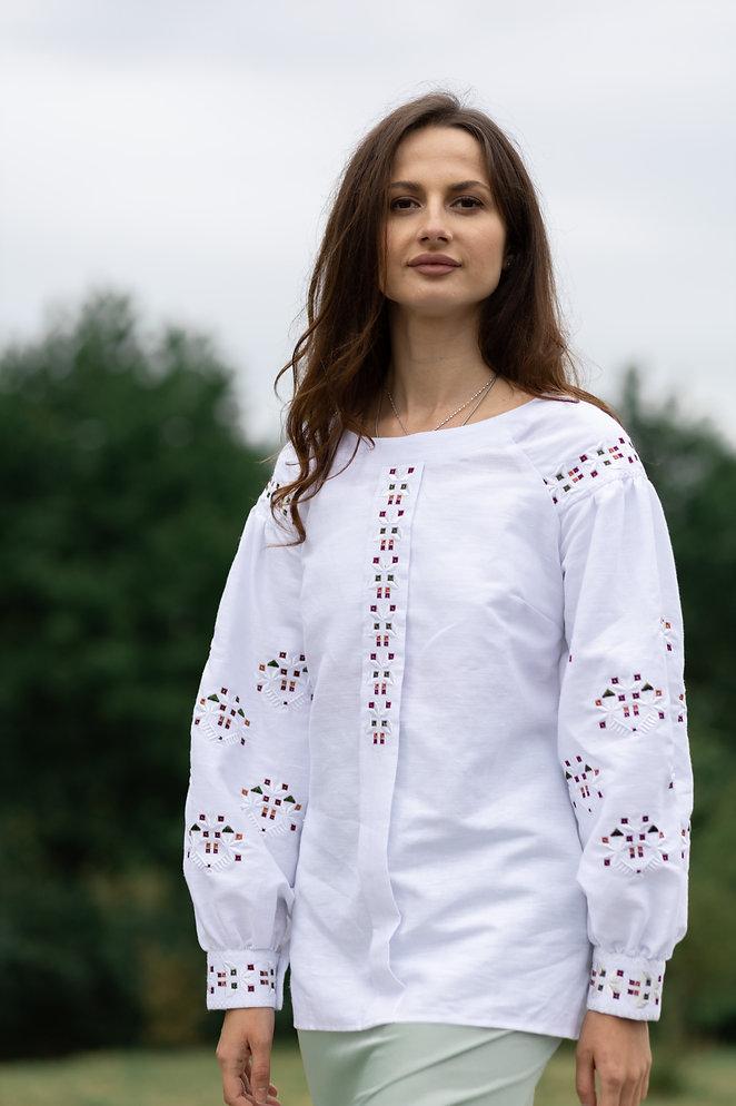 Жіноча вишиванка (422) біла