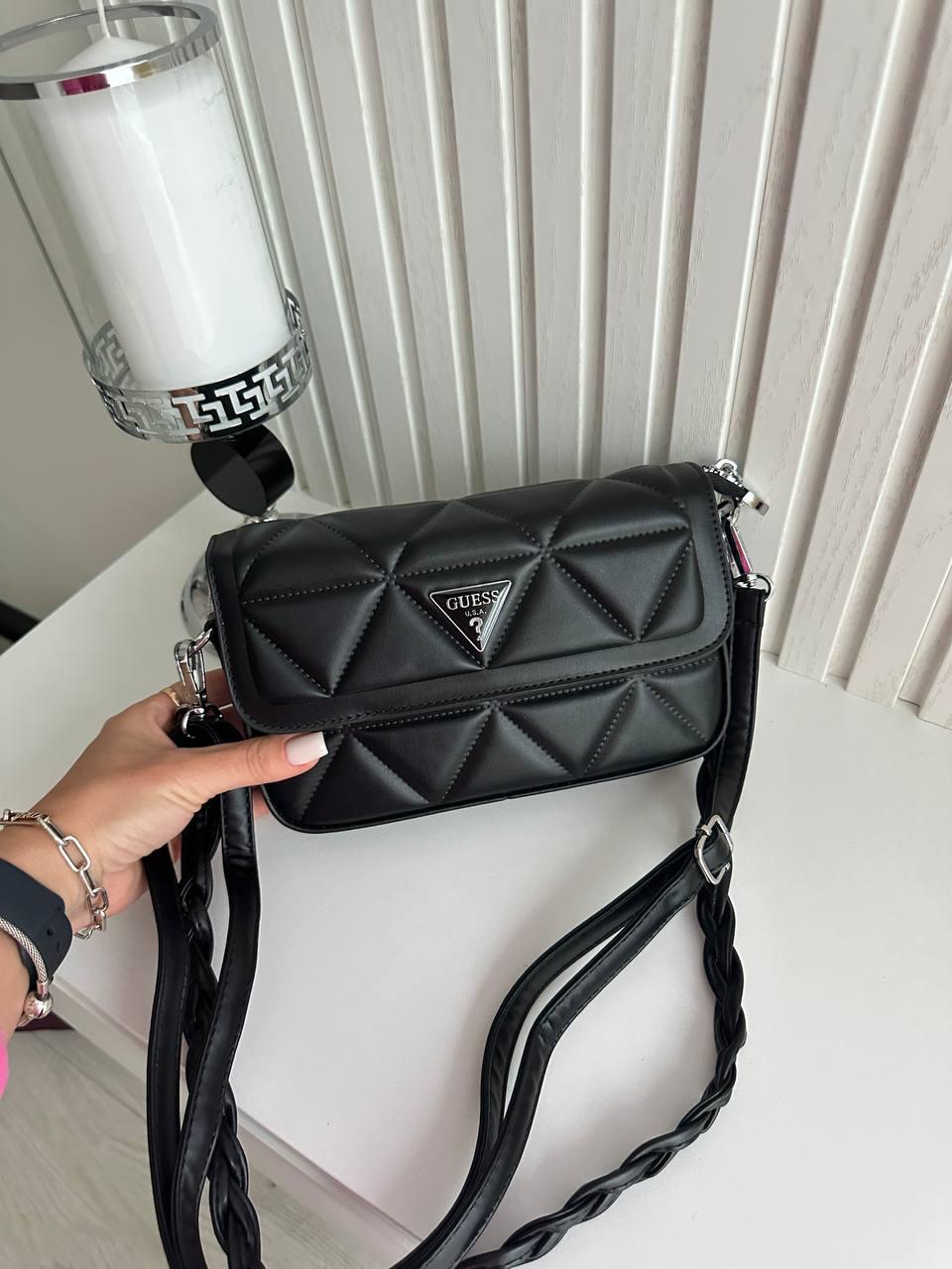 Сумка жіноча Guess чорний через плече