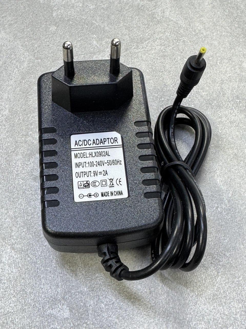 Блок живлення імпульсний для планшетів 9V 2A (2.5мм x 0.7мм), фото 1